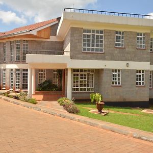 Dolfran Guest House Найроби Exterior photo