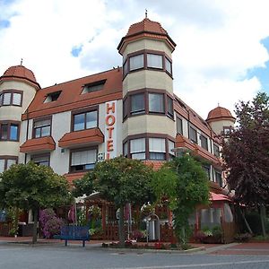 Hotel Restaurant Paelzer-Buwe Хаслох Exterior photo