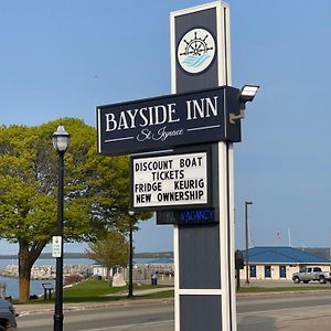 Bayside Inn Сент-Игнас Exterior photo