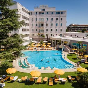 Hotel Terme Helvetia Абано-Терме Exterior photo