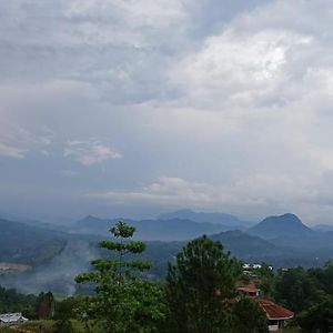 Ama Residency & Homestay Kandy Hindagala Exterior photo