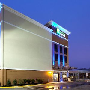 Holiday Inn Express Washington Dc-Bw Parkway, An Ihg Hotel Хьяттсвилль Exterior photo