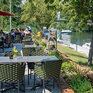 Отель Bray Marina Boat House Exterior photo