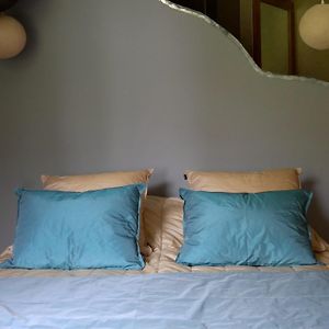 Bed and Breakfast Au Moulin Des Fees - Maison D'Hotes Cascades Du Herisson Bonlieu Room photo