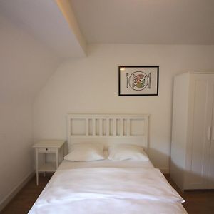 Rent A Home Eptingerstrasse - Self Check-In Базель Room photo