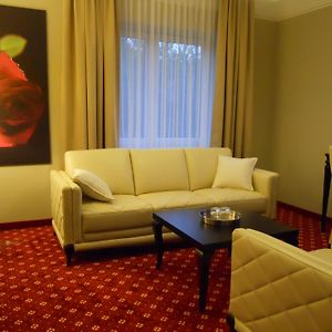 Hotel Delfina Злоторя Room photo