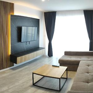 Milan Luxury Apartaments-Тыргу-Муреш Exterior photo