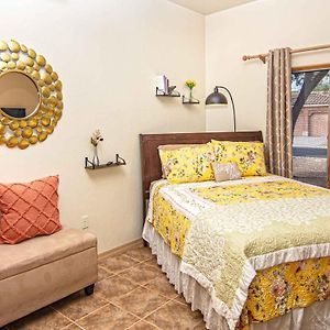 Отель Romance For Two Casa Tubac Exterior photo