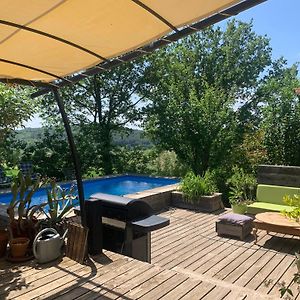 Вилла Jolie Maison En Bois Avec Piscine Saint-Cesaire-de-Gauzignan Exterior photo