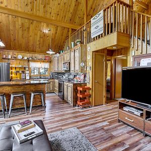 Modern Black Hills Cabin With Loft And Wraparound Deck Рапид-Сити Exterior photo