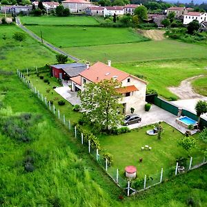 Вилла Vivienda Maria Lourdes Брион Exterior photo