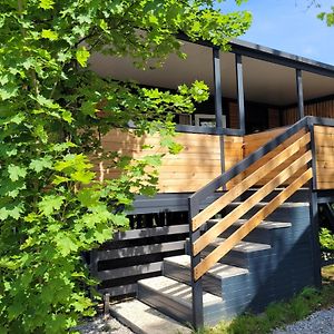 Вилла Casa Malu - Mobile House By The Kolpa River Метлика Exterior photo