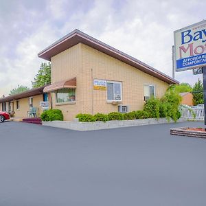 Bay Motel By Oyo Бей-Сити Exterior photo