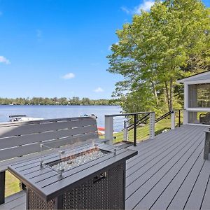 The Lakehouse East Freetown Rochester Exterior photo