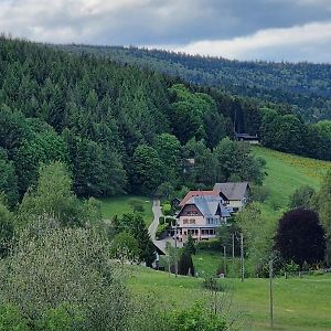 Отель Auberge La Tete En L'Air Ле-Овальд Exterior photo