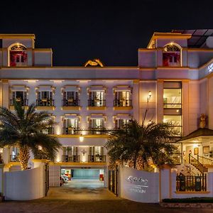 Отель Sterling Marbella Дехрадун Exterior photo