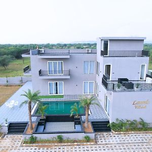 3 Bhk Luxury Laurels Villa Jaipur With Outdoor Pool, Hill View And Gardens Exterior photo