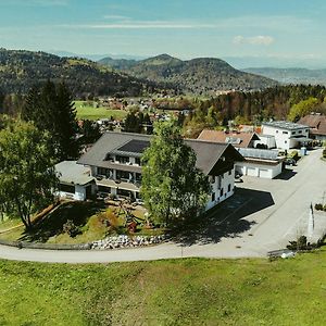 Hotel Sonnenhof Lambichl Exterior photo