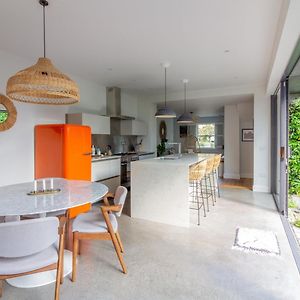 Guestready - Modern Villa In Glenageary Дублин Exterior photo