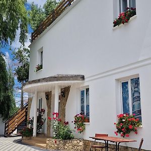 La Banel Hotel Selemet Exterior photo