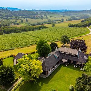 Villa Pieve Монкальво Exterior photo