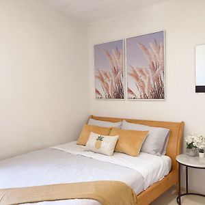 Quaint Double Or Queen Room - Mins To Stations&Unsw - Shared Bathroom Сидней Exterior photo