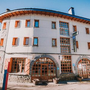 Отель Hostal Alto Aragon Вильянуа Exterior photo