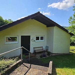 Ferienhaus Mit Terrasse Und Garten Im Naturpark Sudeifel Бирсдорф Exterior photo