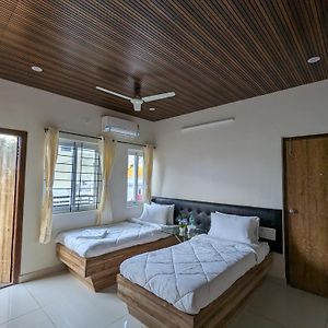 The Suites Бангалор Exterior photo