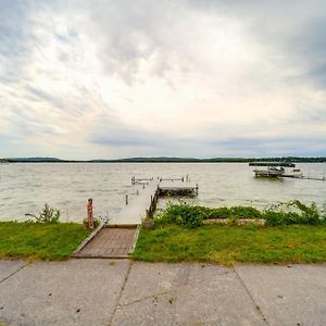 Waterfront Alanson Cottage With Dock And Lake Access! Exterior photo