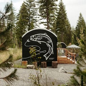 The Fish Haus A Montana Tiny Cabin Forest Retreat Lakeside Exterior photo