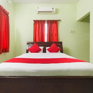 Sangeetha Ac Rooms And Hotels Thiruvarur Exterior photo