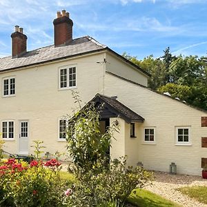 Вилла Pigeon Coo Farmhouse Shalfleet Exterior photo