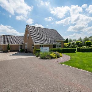 Bed and Breakfast Het Jaarsveldhof Монтфорт Exterior photo