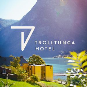 Trolltunga Hotel Одда Exterior photo