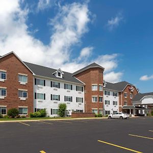 Best Western Plus Appleton Airport Mall Hotel Exterior photo