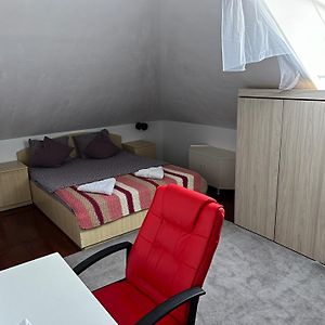 2 Rooms Apartment Airy & Bright Bucium View Яссы Exterior photo