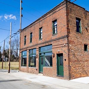 Апартаменты Luxury Multi-Unit Historic Building Near Downtown Роанок Exterior photo