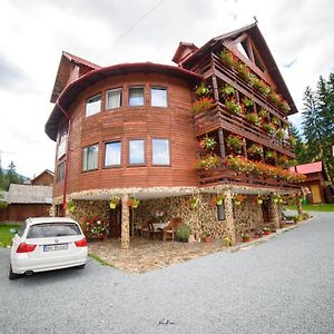 Отель Casa Binu Арьешени Exterior photo