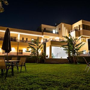 Airscape Hotel Free Shuttle From Athen'S Airport Луца Exterior photo