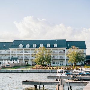 Отель The Lake House On Канандейгуа Exterior photo