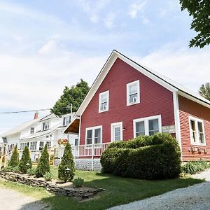 Отель Craftsbury Farmhouse Exterior photo