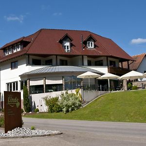 Отель Gasthaus Linde Hofstetten  Exterior photo