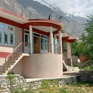 Отель Guest Nest Hunza Aliabad Exterior photo