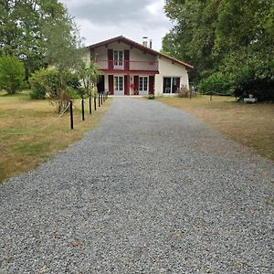 Вилла Maison Au Calme Avec Piscine Vertheuil-en-Medoc Exterior photo