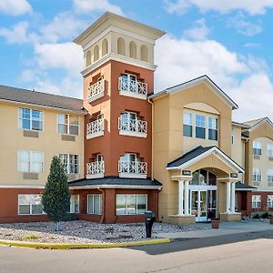 Отель Baymont By Wyndham Auburn Hills South Exterior photo