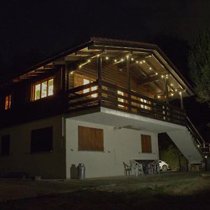 Вилла Chalet Nel Bosco Diolo Exterior photo