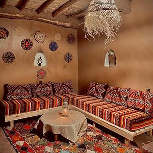 Bed and Breakfast Riad Al-Badouin Мхамид Exterior photo