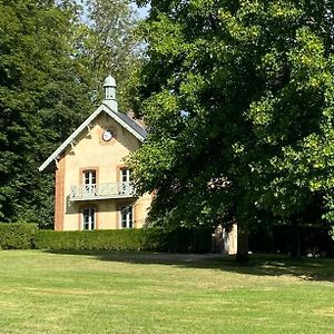 Вилла La Maison Du Cavalier, Chateau De Lavenue Pierrefitte-en-Auge Exterior photo