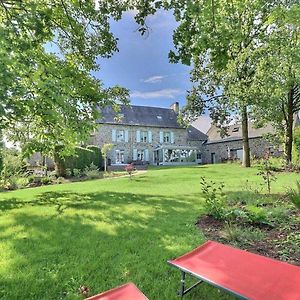 Bed and Breakfast Le Jardin De Quercus Bazouges-la-Perouse Exterior photo